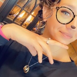 Meet your Posher, Ash